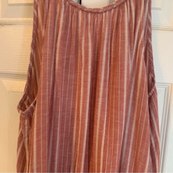 Pink Old Navy vertical stripe maxi - Picture 3 of 5